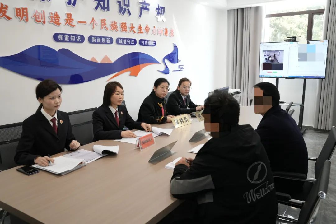 锁定“消失的老板”解“薪”愁.jpg