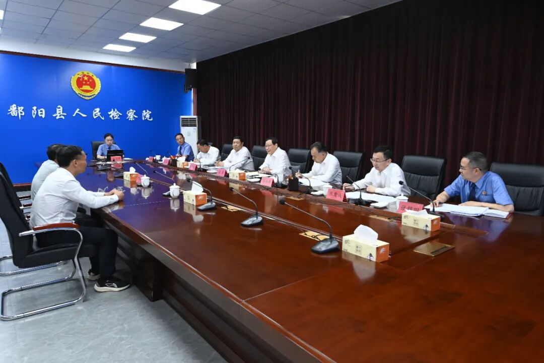应勇在江西鄱阳接访下访