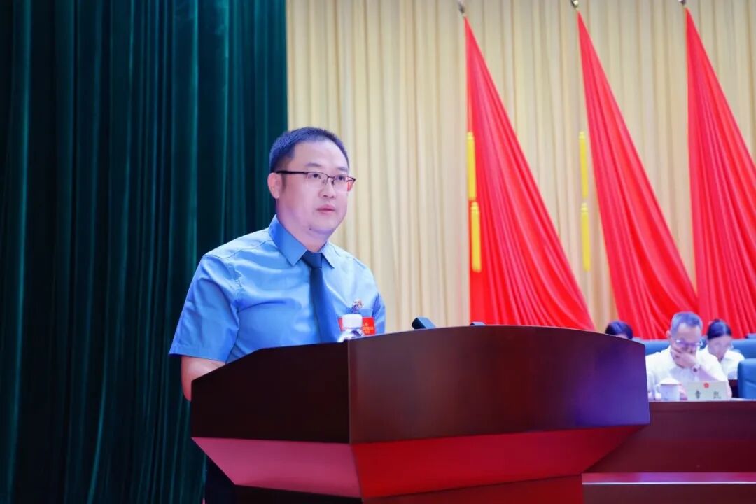赖晓同志当选为铅山县人民检察院检察长